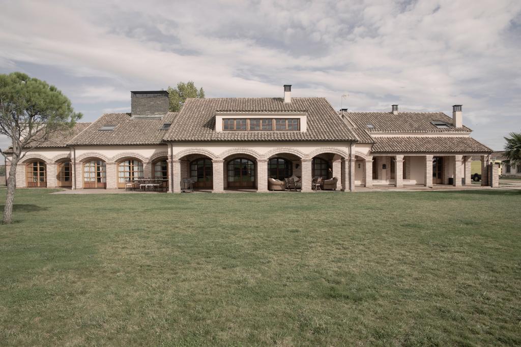 Villa La Casona del Tormes Almenara de Tormes Esterno foto