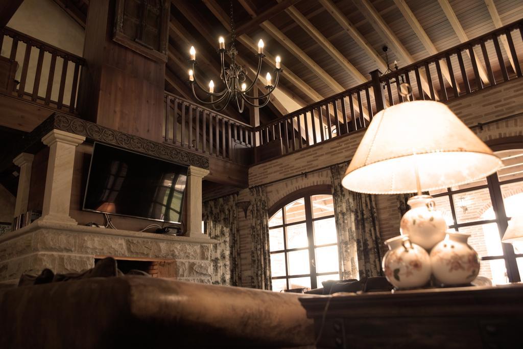 Villa La Casona del Tormes Almenara de Tormes Esterno foto