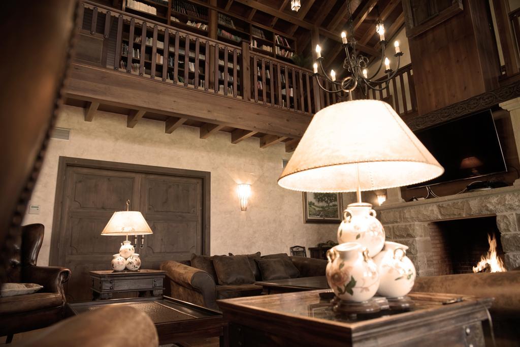 Villa La Casona del Tormes Almenara de Tormes Esterno foto