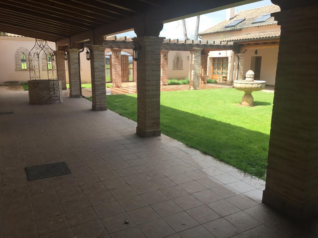 Villa La Casona del Tormes Almenara de Tormes Esterno foto