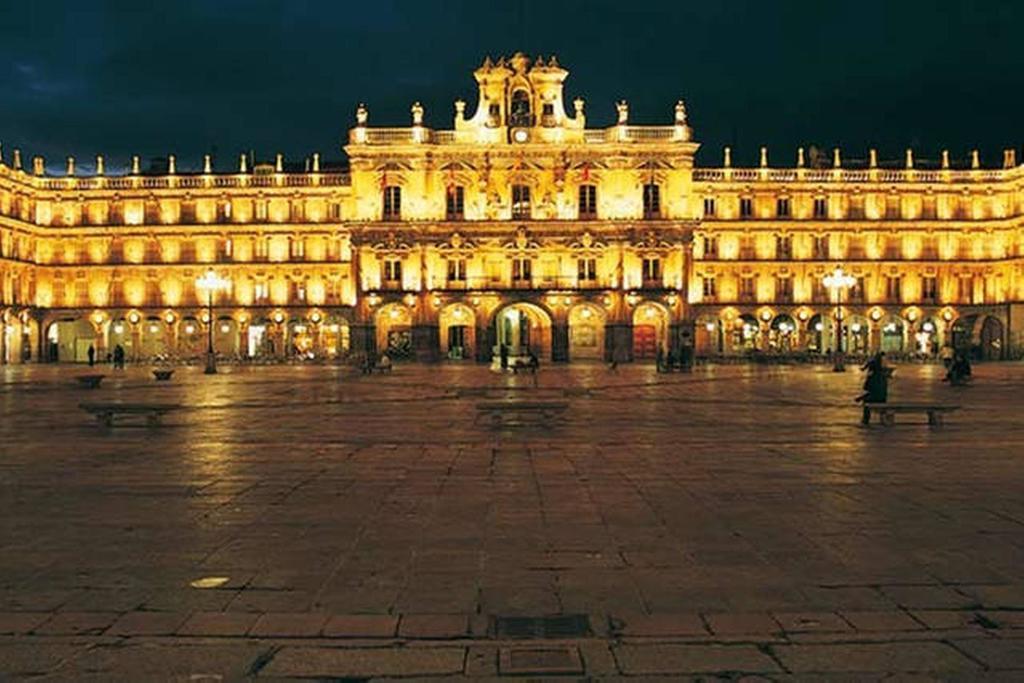 Villa La Casona del Tormes Almenara de Tormes Esterno foto